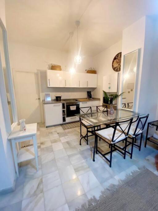 Apartamento En Calle Regla Sanz Sevilha Exterior foto